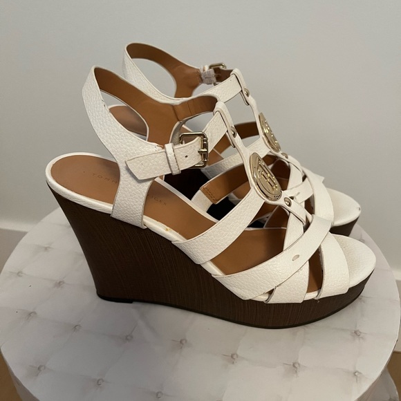 Tommy Hilfiger white wedges - Picture 5 of 5